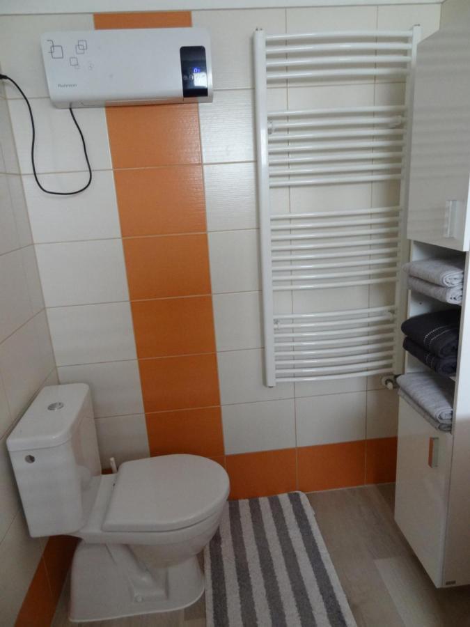 Apartman Karovi Дестне в Орлицки хора Екстериор снимка